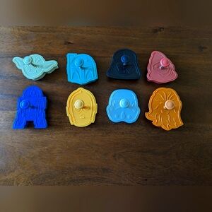 Star Wars Cookie Cutters Set of 8 Williams Sonoma  Press And Stamp Cutters